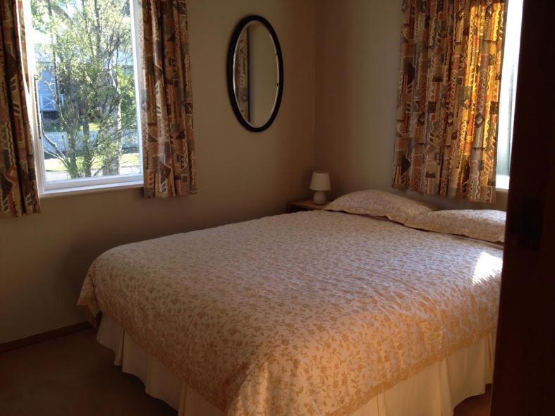 Turangi Home Family Size Taupo Exterior foto