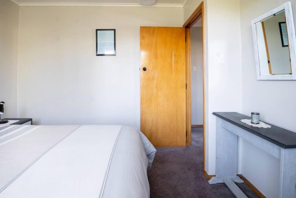 Turangi Home Family Size Taupo Exterior foto